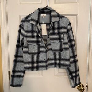 True Craft fleece crop blue plaid jacket size M